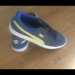 New Boys puma blue suede athletics